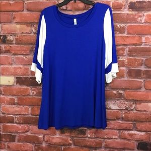 Royal blue with white sleeve tunic. Emerald. New